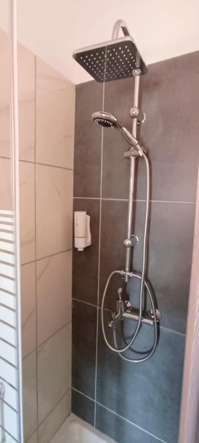 A & K Vacation House Varos Luaran gambar